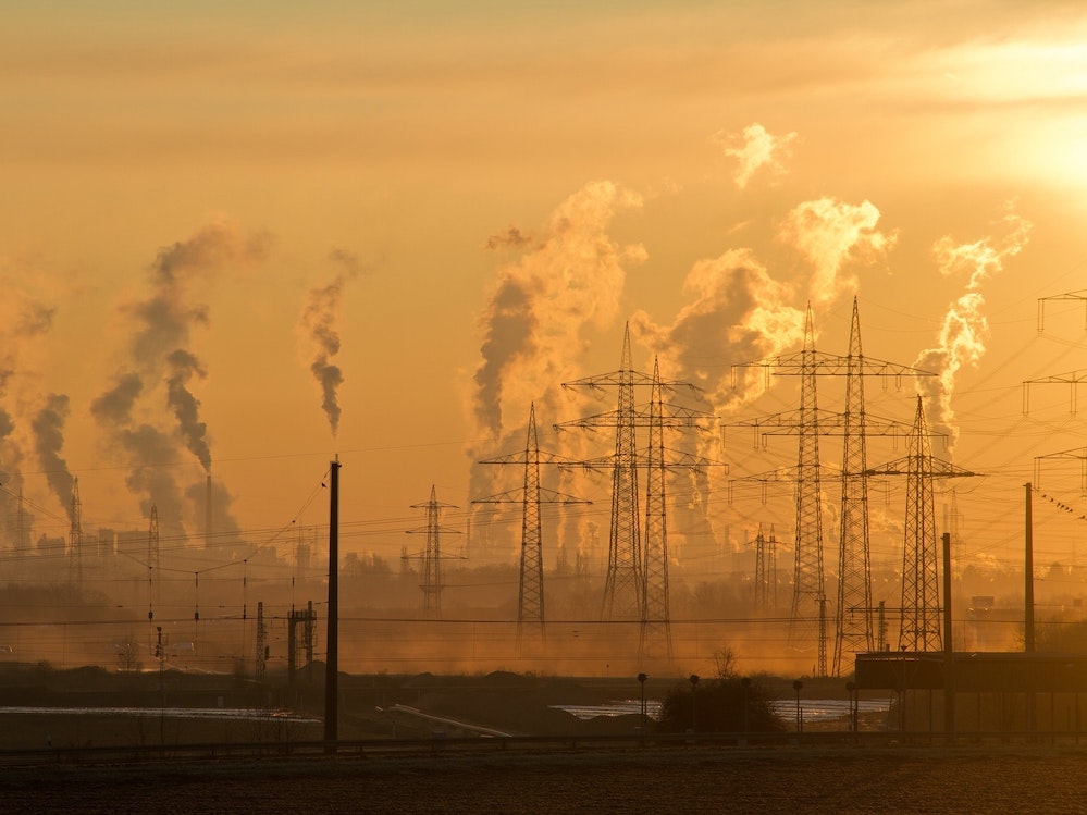 Contaminación emana de planta de carbón