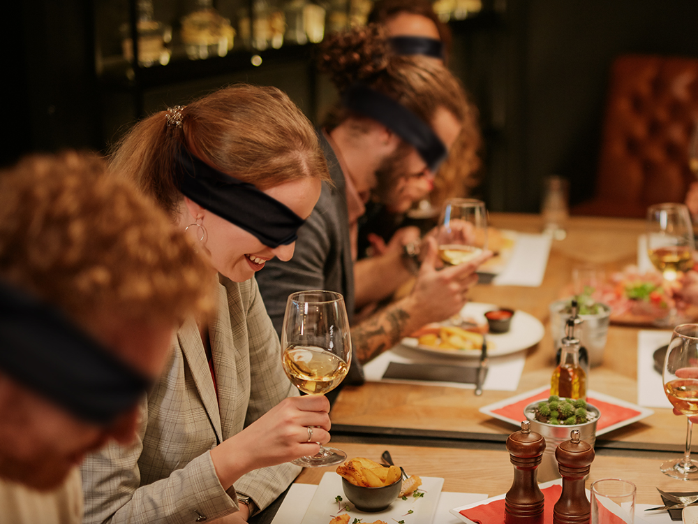 dark dining,